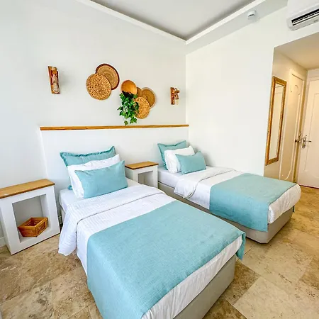 Mavi Cam Ayvalik Hotel Sefacamlik
