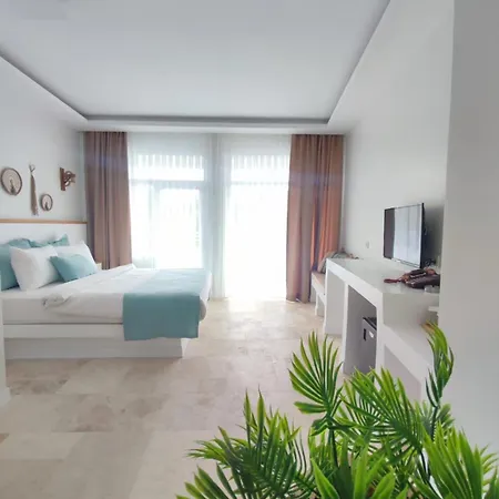 Mavi Cam Ayvalik Hotel Sefacamlik