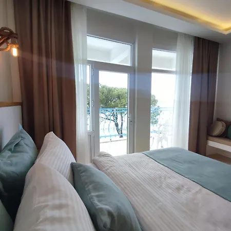 Mavi Cam Ayvalik Hotel Sefacamlik