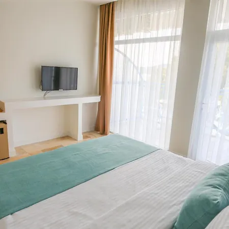 Mavi Cam Ayvalik Hotel Sefacamlik
