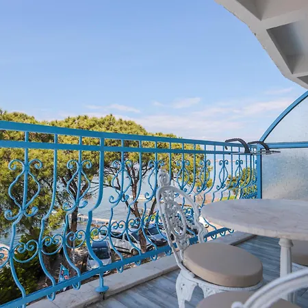 Mavi Cam Ayvalik Hotel Sefacamlik