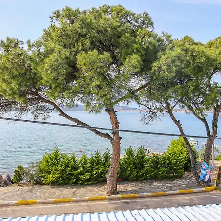 Mavi Cam Ayvalik Hotel
